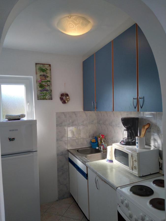 Apartments "Sun-Sea" Lopar Bagian luar foto