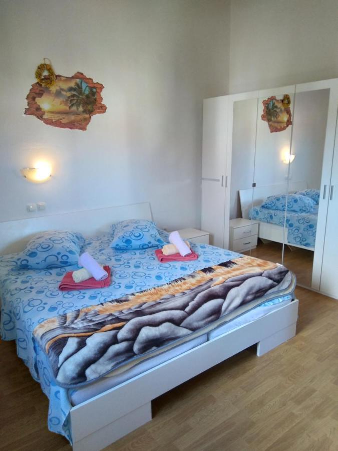 Apartments "Sun-Sea" Lopar Bagian luar foto